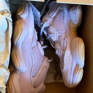 adidas Yeezy 500 size 5.5 in men